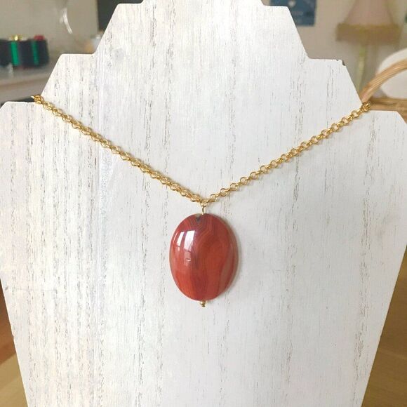 Red Marble Stone Oval Pendant on Gold Chain Necklace - Picture 6 of 6